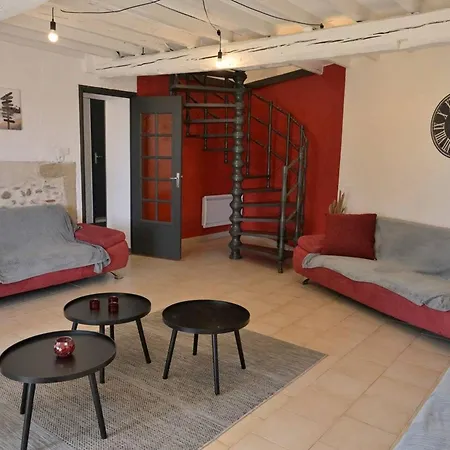 Holiday home Maison De 5 Avec Piscine Privee Sauna Et Terrasse A Poussieu Bellegarde-Poussieu