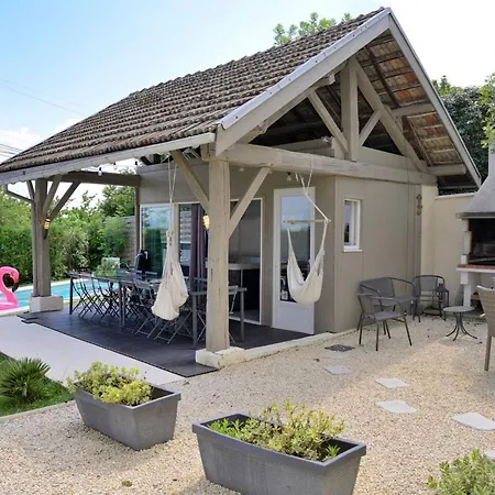 Maison De 5 Avec Piscine Privee Sauna Et Terrasse A Poussieu Holiday home Bellegarde-Poussieu